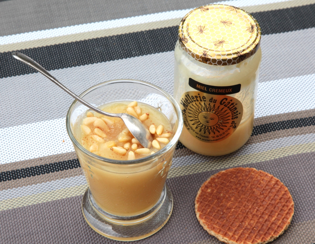 Recette Douceur crémeuse de pommes et de pignons au miel du Gâtinais et aux épices